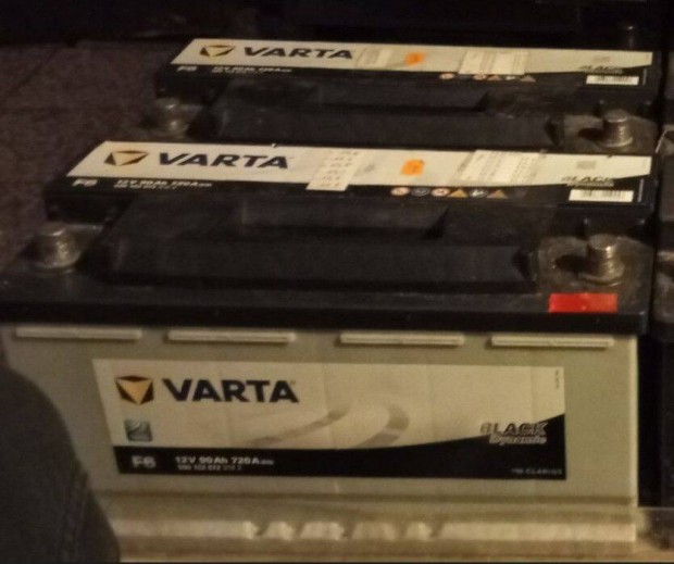 Varta Black Dynamic 12V-os 90Ah akkumultor elad