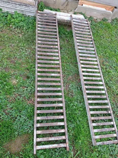 Vas Rámpa feljáró