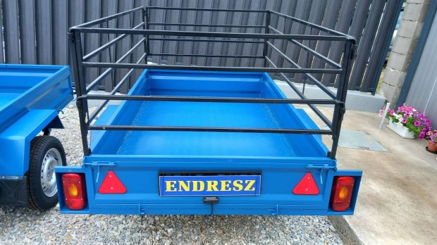 Vas, Hegesztett, Erős Új utánfutó (120x200x32) 7,5q