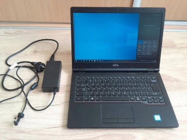 Vsrolj cgtl! Fujitsu Lifebook E449 - Dr-PC.hu