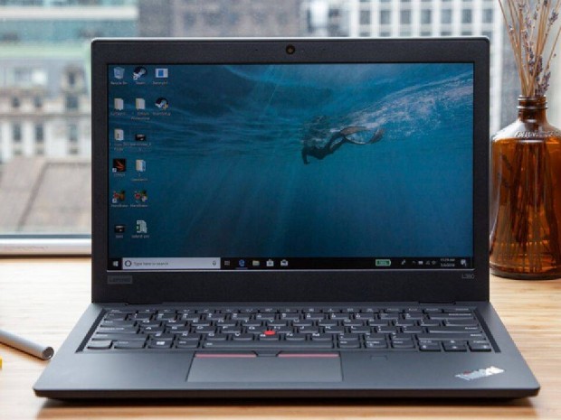 Vsrolj okosan: Lenovo Thinkpad X1 Yoga G3 -Menta ajnlat