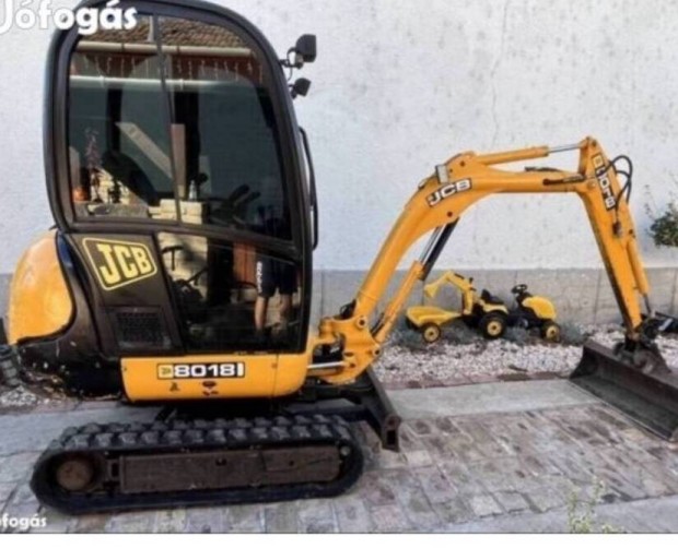 Vásárolnék JCB Cater Kubota Komatsu Yanmar Bobcat Minikotrót