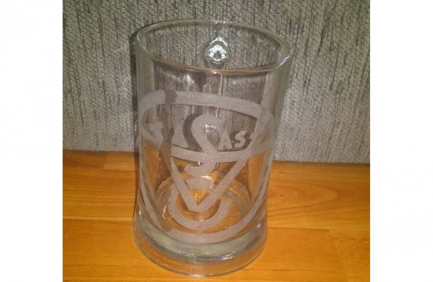 Vasas gravírozott férfi nagy söröskorsó Retro
