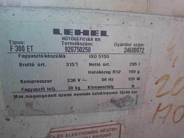 Vastagfalú Lehel fagyasztó láda 293 literes eladó