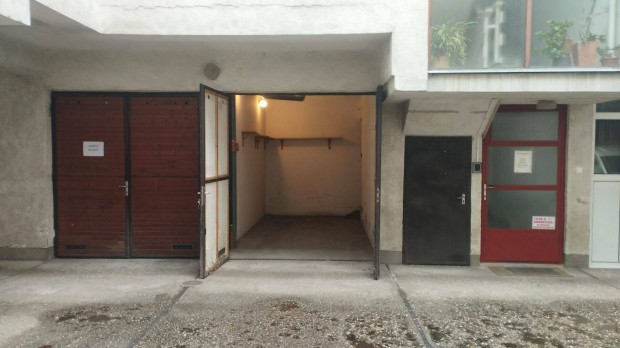 Vasv�ri P�l u.14 alatt gar�zs kiad� hossz� t�vra