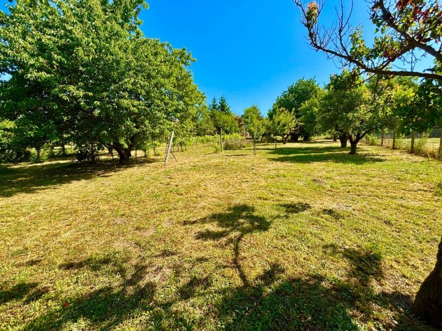 V�szolyon �pit�si telek elad�!