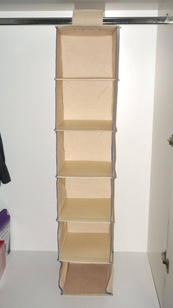 V�szon polc ruh�sszekr�nybe