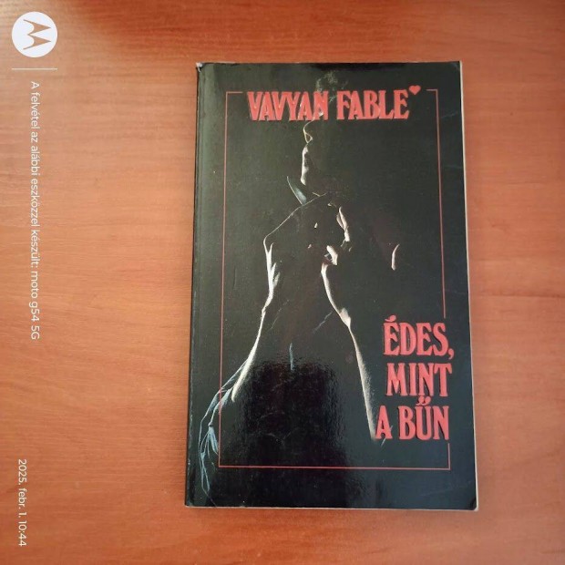 Vavyan Fable - des, mint a bn