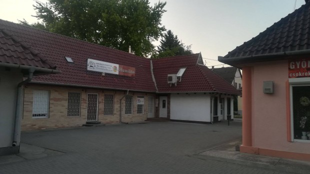 Vecs�s Ecseri �ti �zletsoron