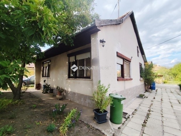 Vecs�si elad� 107 nm-es h�z