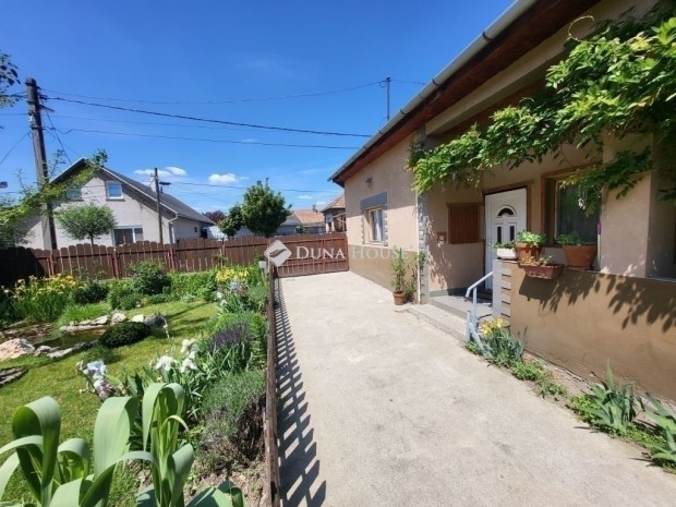 Vecs�si elad� 121 nm-es h�z