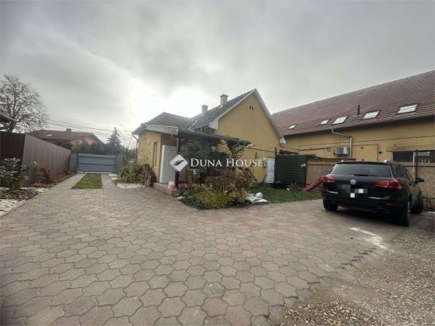 Vecs�si elad� 67 nm-es h�z