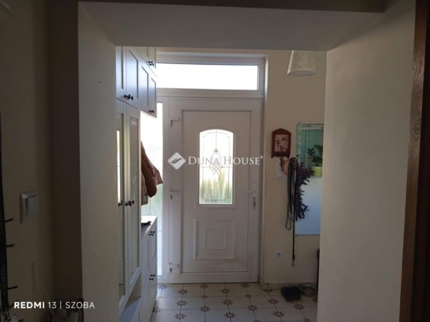 Vecs�si elad� 69 nm-es h�z