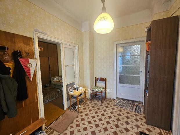 Vecs�si elad� 90 nm-es h�z