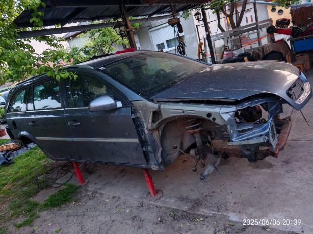 Vectra C 2004 kombi ajtók z155