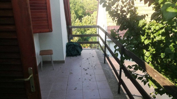 Velence Bencehegynél kis családi ház- 70-703 9997