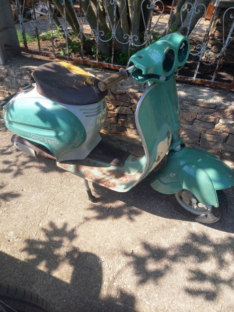 Velocifero Italjet robog 