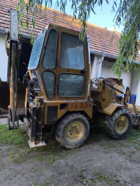 Venieri bobcat minikotro markoló rakodo árokásó yanmar bobcat elado