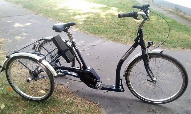 Verona középmotoros elektromos tricikli szinte új állapotban!