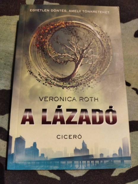 Veronica Roth - A lzad 