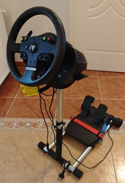 Versenykormny Thrustmaster TMX Force PC/Xbox One