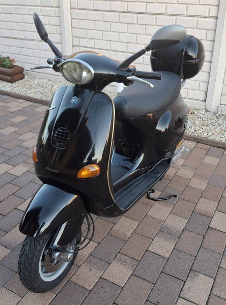 Vespa 125 ET4 Megkmlt 