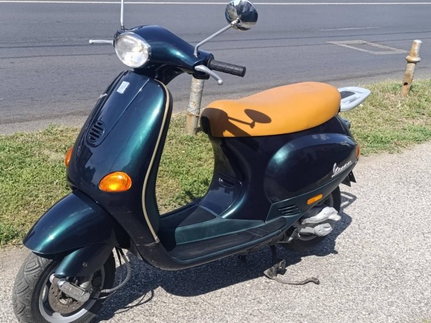 Vespa ET4 4t karbis