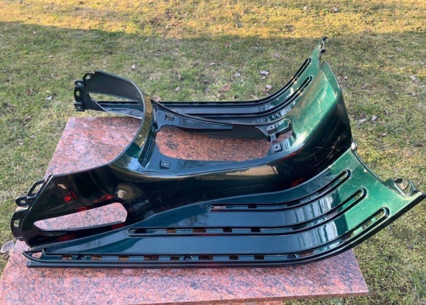 Vespa GTS 125 300 taposó idom enyhén sérült