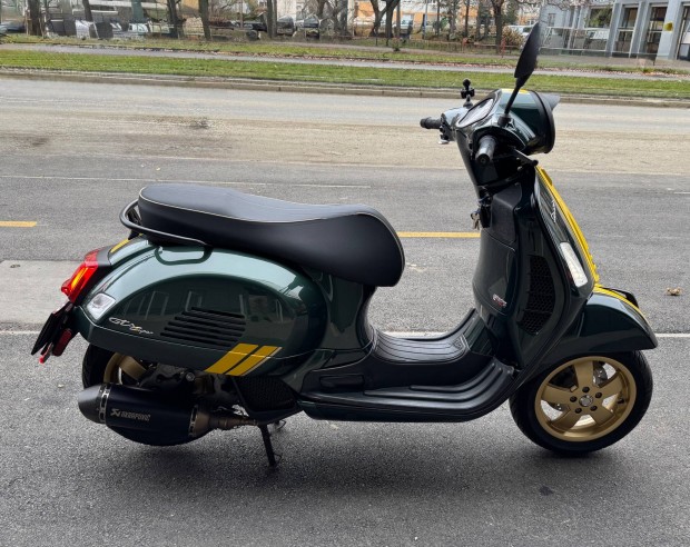 Vespa GTS 125cc Racing sixties