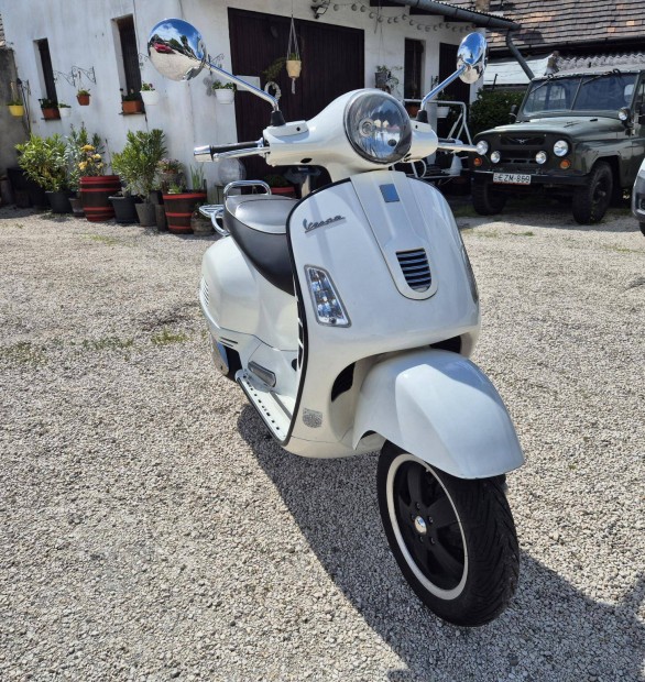Vespa GTS 125ie Super