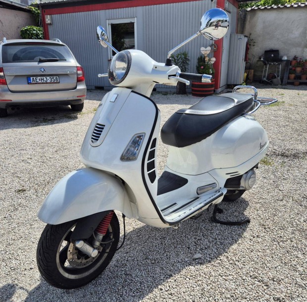 Vespa GTS 125ie Super