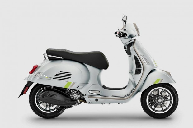 Vespa GTS 300 Super Tech 2024-es modell Rendelh...