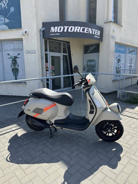 Vespa GTS 300 /Mo.-i/1.-tulaj/3800km/Kacmentes!...
