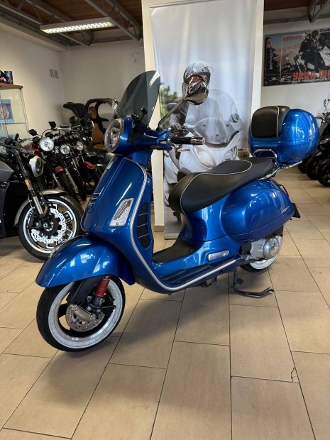 Vespa GTS 300 /Mo.-i/2.-tulaj/Rengeteg extra/Gy...