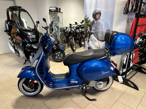 Vespa GTS 300 /Mo.-i/2.-tulaj/Rengeteg gyri ex...