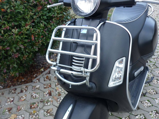 Vespa GTS els csomagtart