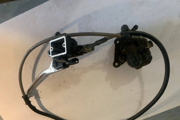 Vespa GTS első fék féknyereg főfékmunkahenger fékmunkahenger