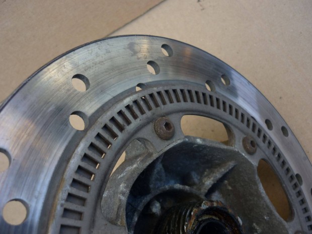 Vespa GTS els� ker�kagy ABS f�kt�rcsa