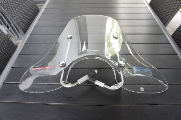Vespa GTS plexi gyári újszerű