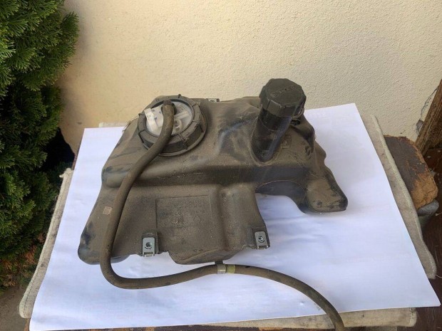Vespa LX 125 150 ie üzemanyag tank üzemanyagtank injektoros