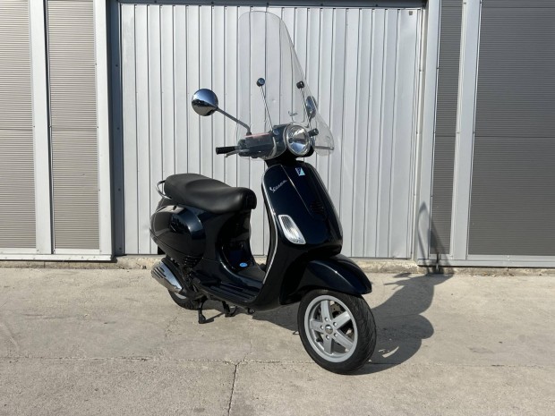 Vespa LX 125 ..