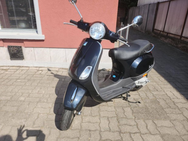 Vespa LX 50 2T Minden használt robogóra 10% engedmény!