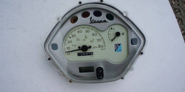 Vespa LX 50 4T 2T mszerfal szp llapotban