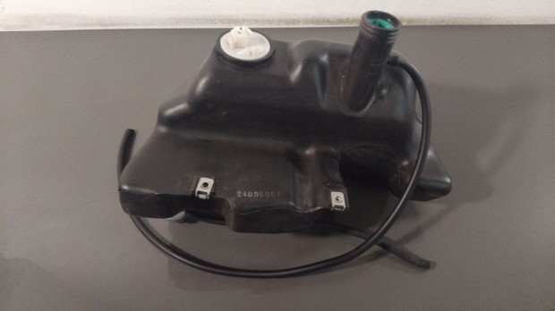 Vespa LX 50 4T (2006-2009) - zemanyagtartly