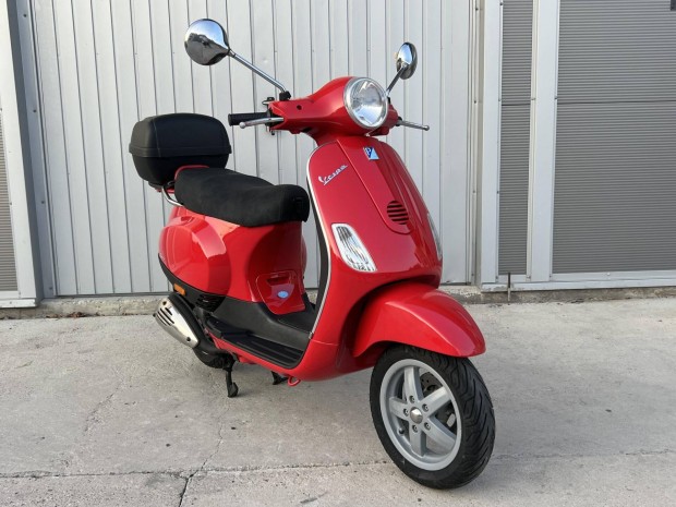 Vespa LX 50 ...