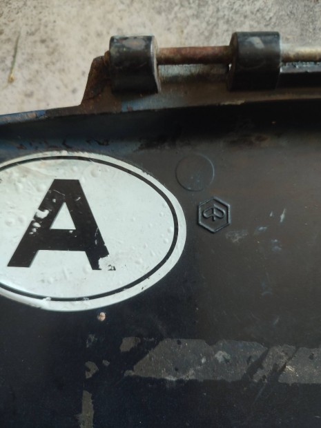 Vespa Pk 50 kesztyűtartó ajtó