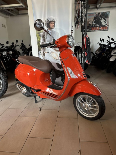 Vespa Primavera 50 4T Mo.-i/1.-tulaj/970Km/Gyár...
