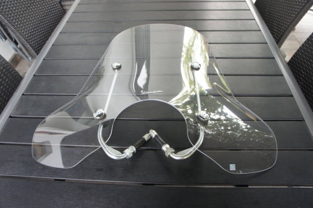 Vespa Primavera plexi gyári hibátlan