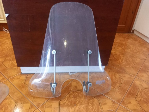 Vespa lx gy�ri plexi