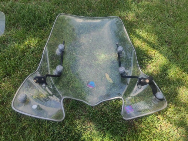 Vespa piaggio robog motor plexi j llapotban 3 darab is van darabja